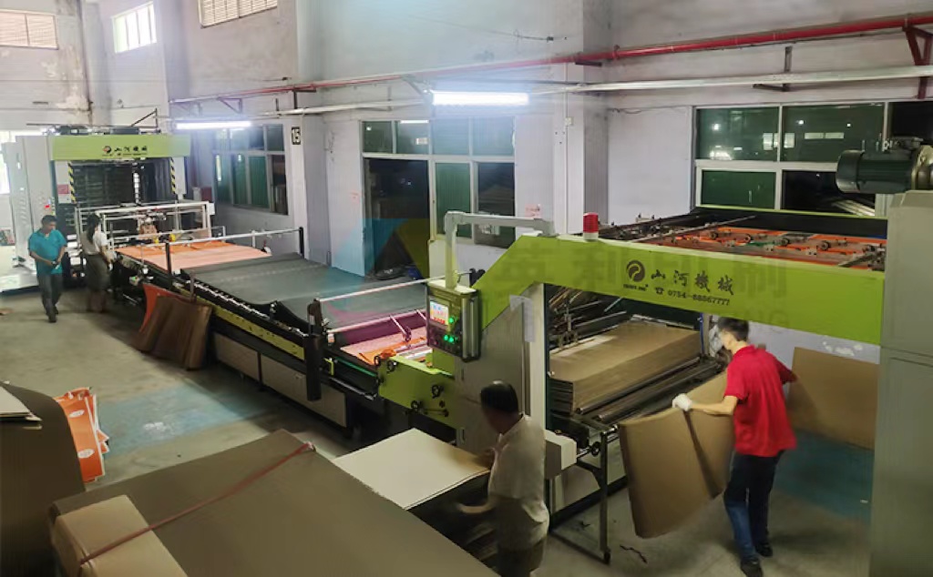 165全自動(dòng)高速一體化裱紙機(jī)